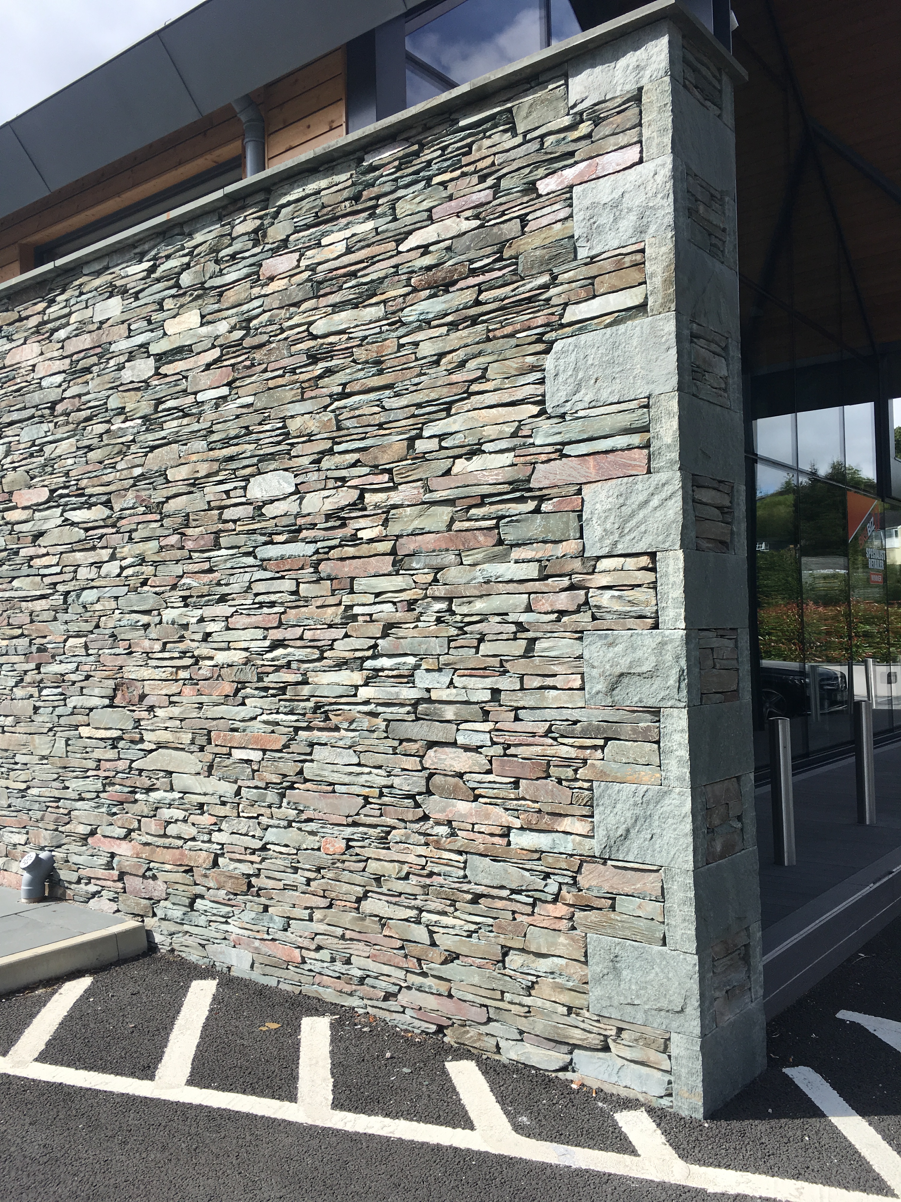 Slate wall
