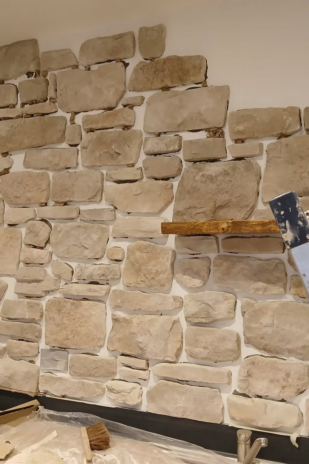Dover White - Pre-Cast Stone VENEERS - Image 3