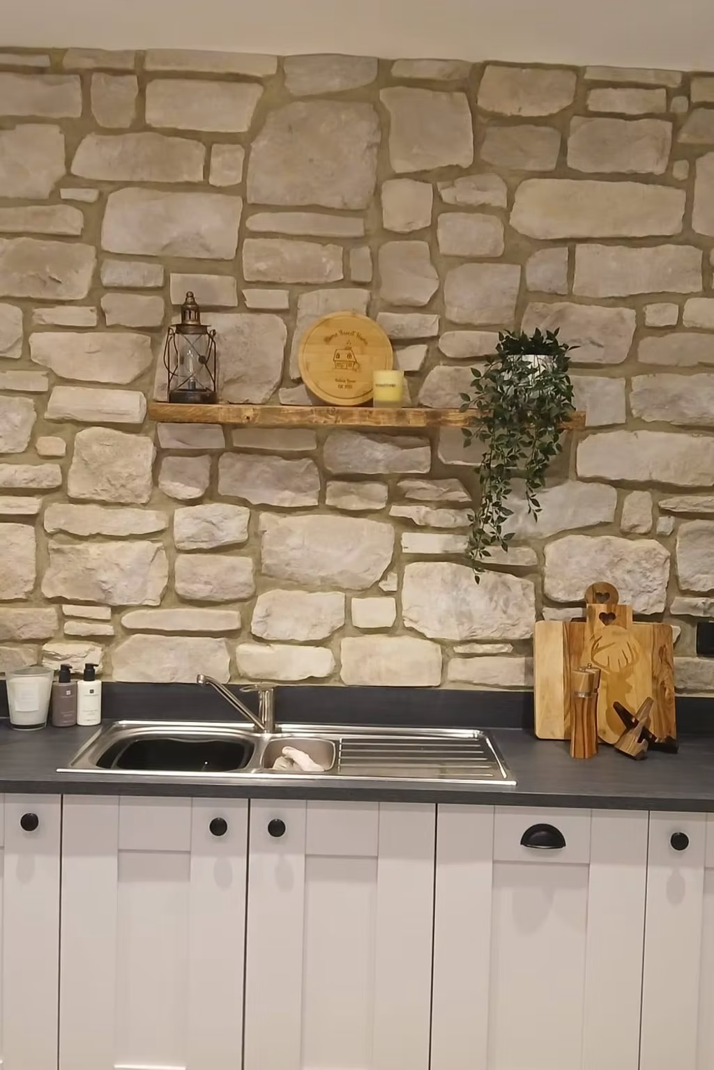 Dover White - Pre-Cast Stone VENEERS - Image 2